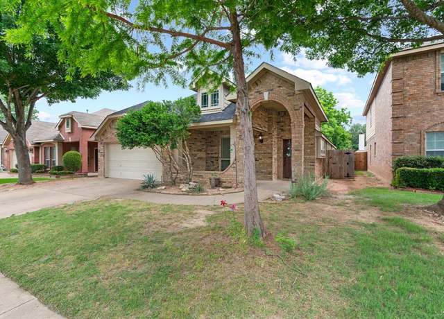 Property at 632 Shotwell St, Crowley, TX 76036, 3 beds, 3 baths