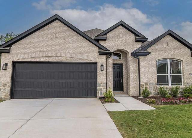 Property at 1304 Cole Dr, Trenton, TX 75490, 3 beds, 2 baths