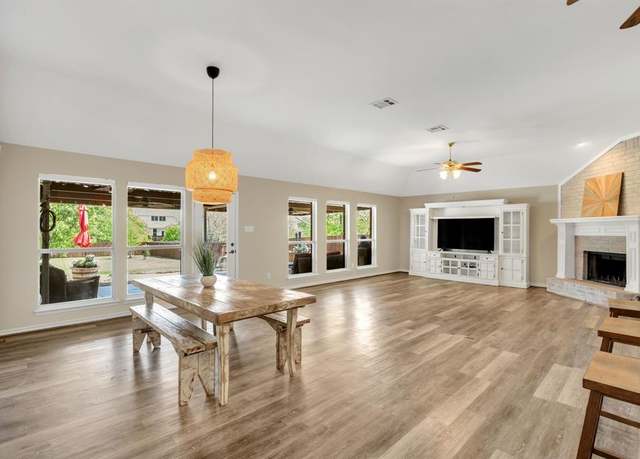 Property at 8405 Evening Star Dr, Rowlett, TX 75089, 4 beds, 2 baths