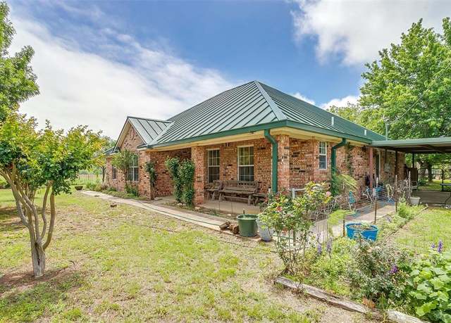 Property at 470 Hcr 1439, Covington, TX 76636, 3 beds, 2.5 baths