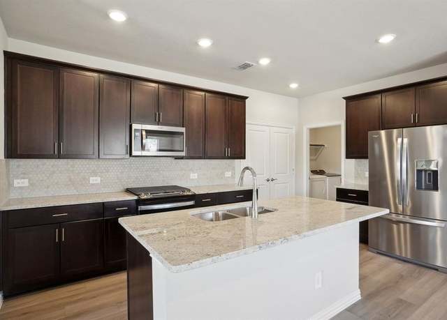 Property at 511 Willet Dr, Mckinney, TX 75069, 4 beds, 2.5 baths