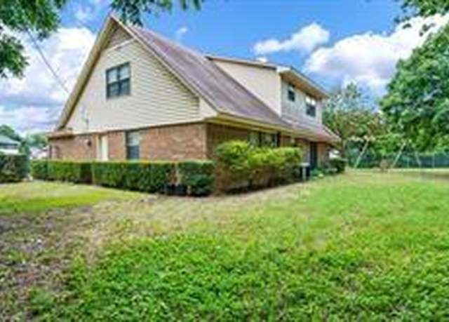 Property at 203 Harrington Cir, Duncanville, TX 75116, 4 beds, 2 baths