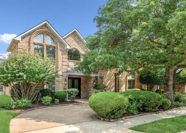 Property at 3213 Louis Dr, Plano, TX 75023, 5 beds, 4 baths