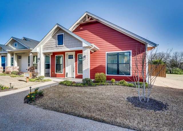 Property at 320 Woodside Trl, Waxahachie, TX 75165, 2 beds, 1 bath
