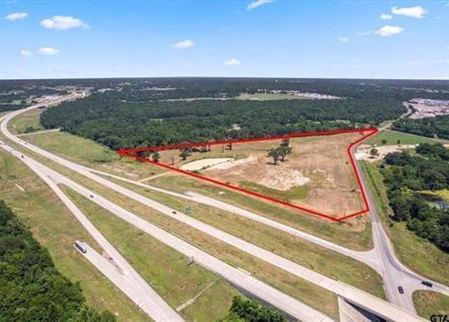 Property at 428 Monticello Rd, Mount Pleasant, TX 75455