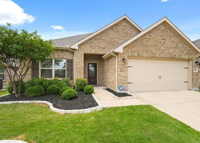 Property at 2205 Perrymead Dr, Forney, TX 75126, 3 beds, 2 baths