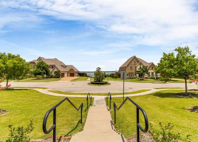 Property at 10014 Edgeway Cir, Rowlett, TX 75089, 4 beds, 3.5 baths
