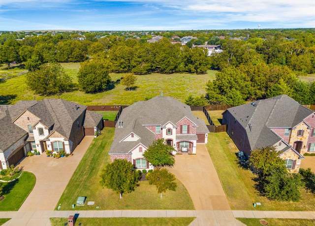 Property at 10014 Edgeway Cir, Rowlett, TX 75089, 4 beds, 3.5 baths