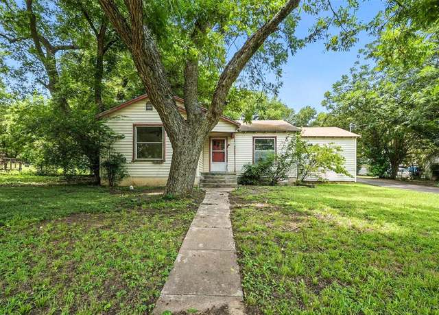 Property at 414 S Broadway St, Bells, TX 75414, 2 beds, 1 bath