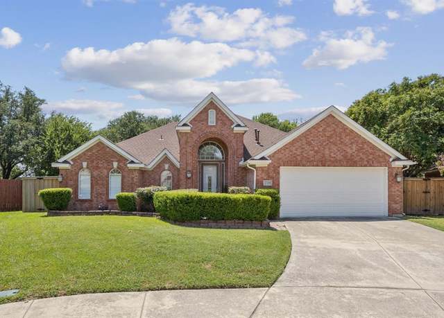 Property at 6320 Merritt Way Ct, Arlington, TX 76018, 3 beds, 2 baths