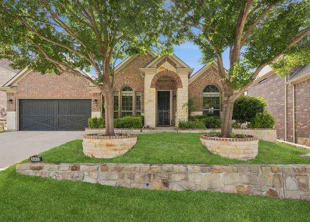 Property at 501 Oak Point Dr, Mckinney, TX 75071, 4 beds, 2.5 baths