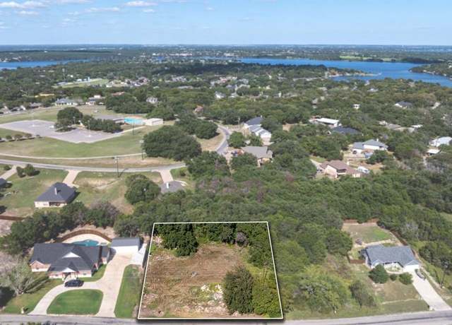 Property at 4011 Iron Horse Trl, Granbury, TX 76048