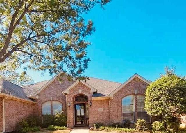 Property at 3532 Stone Creek Ln N, Fort Worth, TX 76137, 4 beds, 2.5 baths