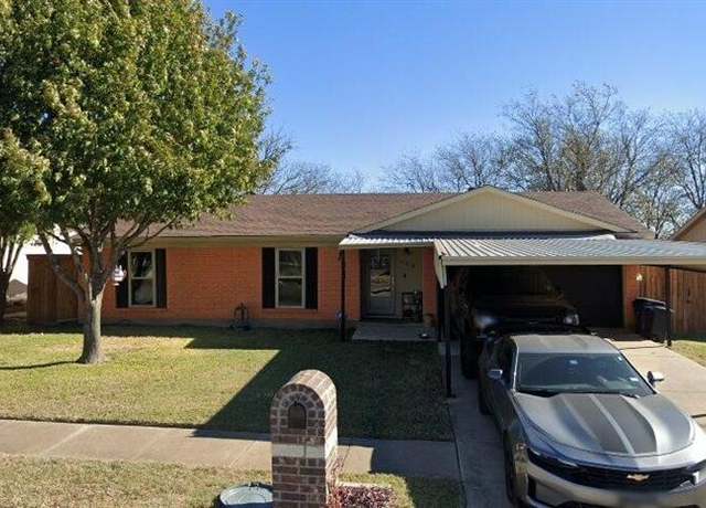 Property at 628 Thompson St, Everman, TX 76140, 3 beds, 2 baths