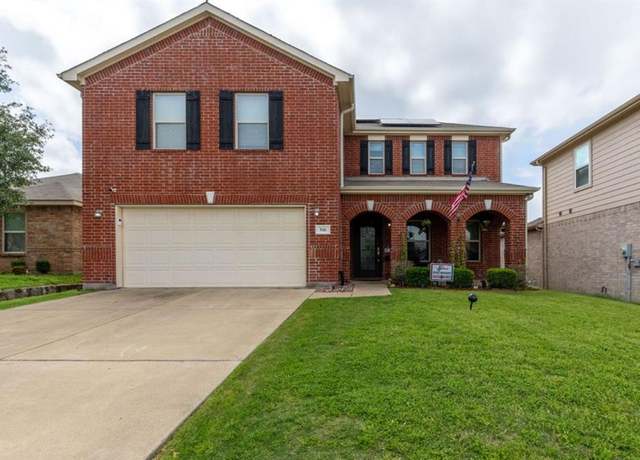 Property at 916 Glenndon Dr, Fort Worth, TX 76120, 6 beds, 3.5 baths