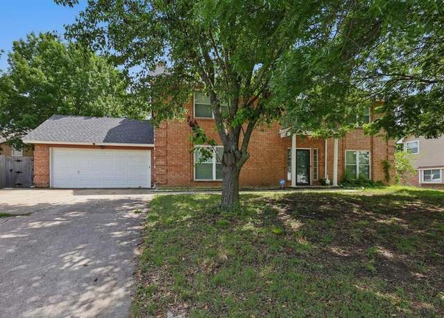 Property at 10313 Gray Oak Ln, Fort Worth, TX 76108, 4 beds, 2.5 baths