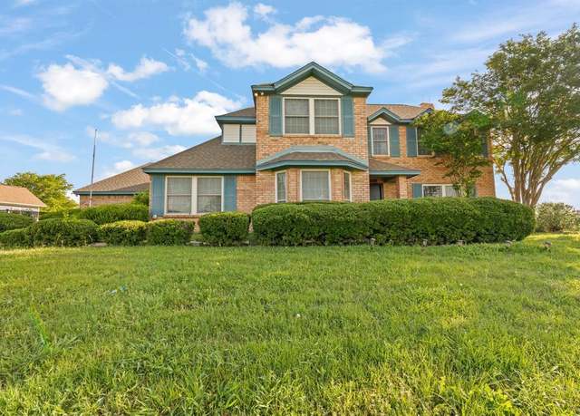 Property at 122 Clearview Ln, Fort Worth, TX 76126, 4 beds, 2.5 baths