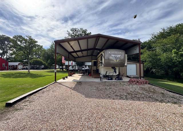 Property at 302 Chavez Trl, Weatherford, TX 76087