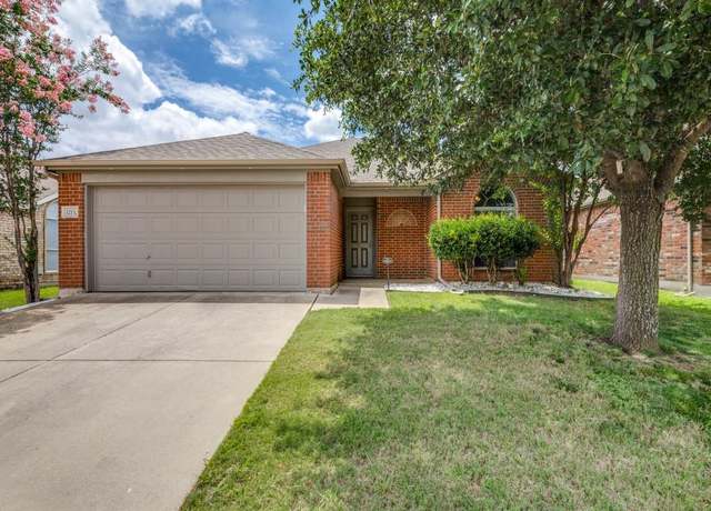 Property at 1213 Round Pen Run, Fort Worth, TX 76052, 3 beds, 2 baths