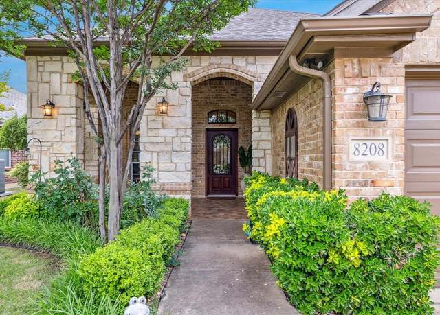 Property at 8208 Fall Crest Dr, Fort Worth, TX 76053, 3 beds, 2 baths