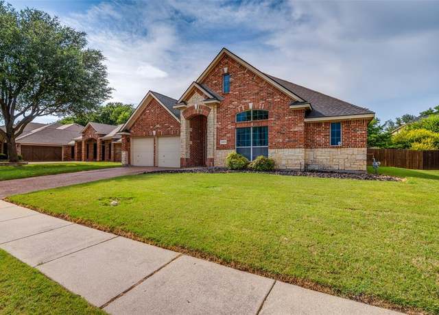 Property at 1225 Boysenberry Dr, Desoto, TX 75115, 4 beds, 2 baths