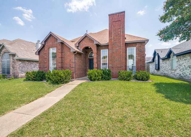 Property at 2100 Amber Spgs, Mesquite, TX 75181, 3 beds, 2.5 baths