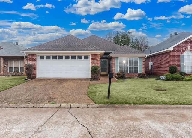 Property at 7882 Millicent Cir, Shreveport, LA 71105, 2 beds, 2 baths