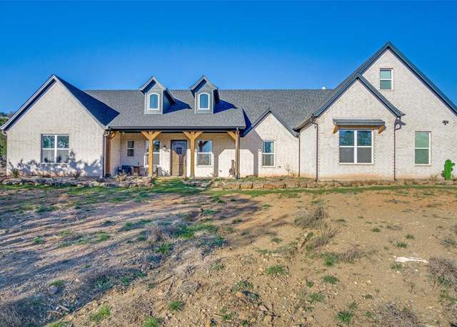 Property at 112 Wooded Acres Dr, Mineral Wells, TX 76067, 4 beds, 3.5 baths