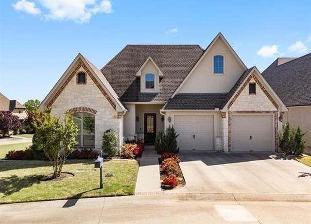 Property at 745 Esperanza Pl, Tyler, TX 75703, 2 beds, 2.5 baths