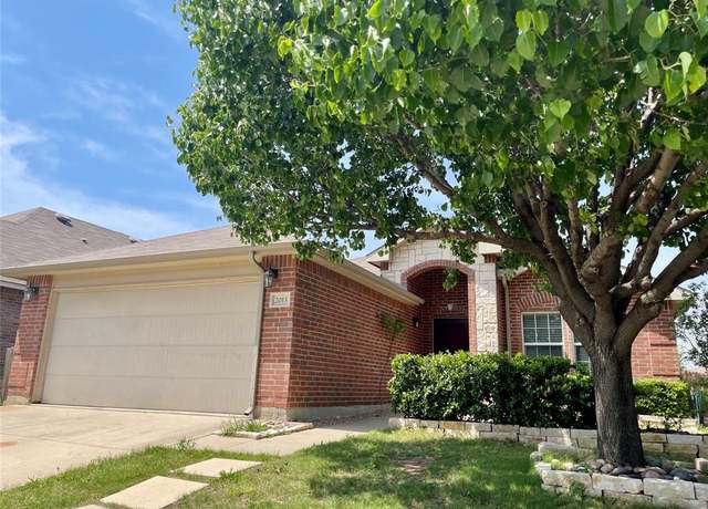 Property at 2013 Finch Cv, Aubrey, TX 76227, 3 beds, 2 baths