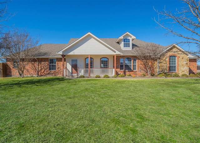 Property at 5431 Jennifer Ln, Midlothian, TX 76065, 3 beds, 2.5 baths