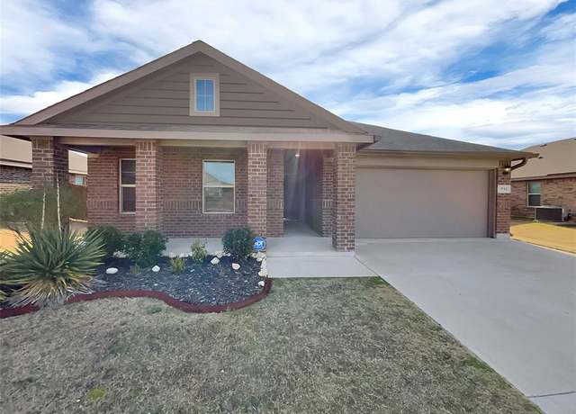 Property at 712 Durango Ln, Cleburne, TX 76033, 3 beds, 2 baths