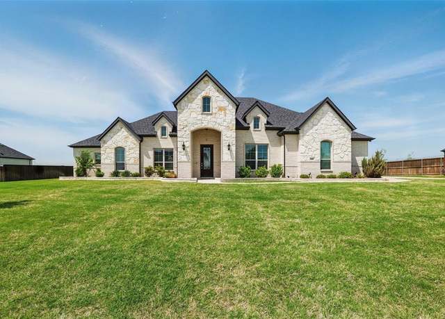 Property at 621 Cimarron Meadows Dr, Waxahachie, TX 75167, 4 beds, 2 baths