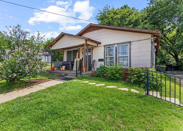 Property at 713 S Austin St, Sherman, TX 75090, 3 beds, 1 bath