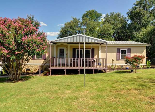 Property at 2205 Angelina St, Granbury, TX 76048, 3 beds, 2 baths