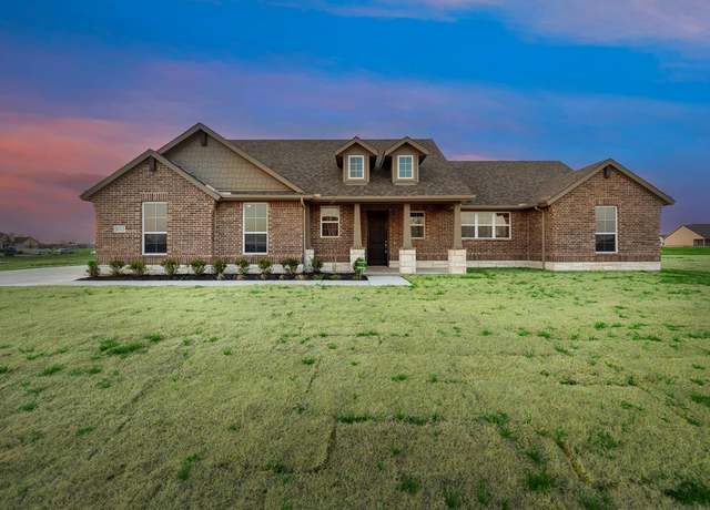Property at 3112 White Oak Rd, Oak Ridge, TX 75161, 3 beds, 2 baths