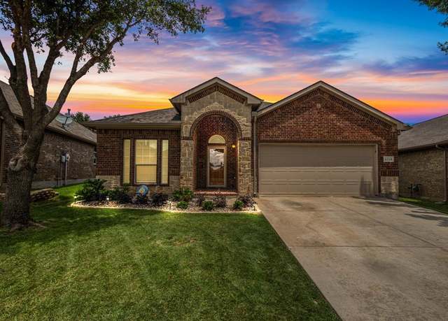 Property at 2725 Albatross Ln, Fort Worth, TX 76177, 3 beds, 2 baths