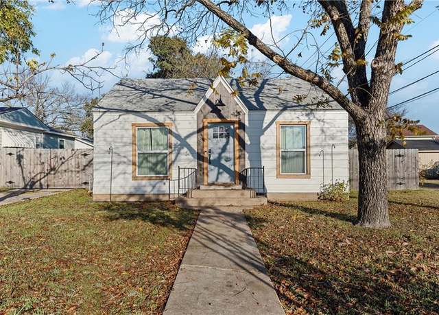 Property at 609 W 6th St, Mcgregor, TX 76657, 2 beds, 2 baths