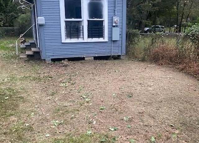 Property at 2539 Merwin St, Shreveport, LA 71103, 3 beds, 2 baths