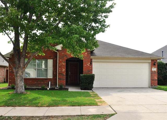 Property at 913 Horizon Ridge Cir, Little Elm, TX 75068, 3 beds, 2 baths