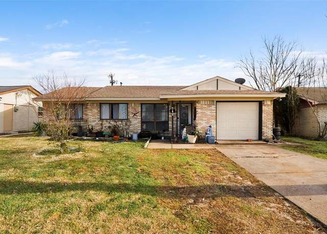 Property at 742 W Grubb Dr, Mesquite, TX 75149, 4 beds, 2 baths