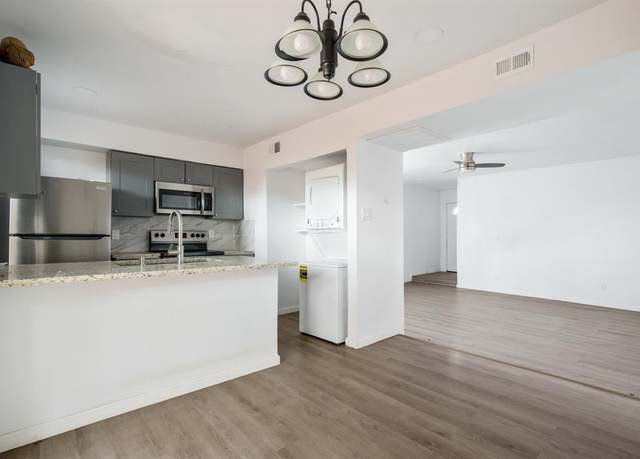 Property at 7125 Fair Oaks Ave #2, Dallas, TX 75231, 1 bed, 1 bath