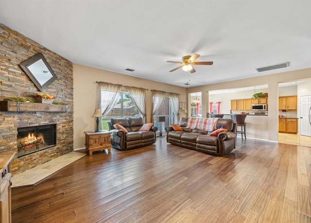 Property at 7113 Raintree Way, Denton, TX 76210, 4 beds, 2.5 baths