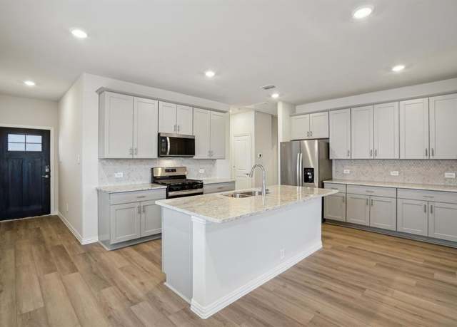 Property at 115 Greenbriar Dr, Princeton, TX 75071, 3 beds, 2 baths