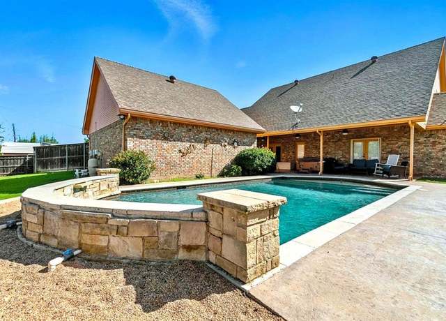 Property at 4534 Cougar Way, Abilene, TX 79606, 3 beds, 3 baths