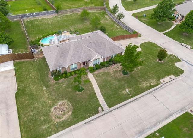 Property at 210 Spur Dr, Fate, TX 75087, 4 beds, 2 baths