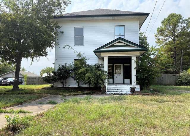 Property at 3401 Oneal St, Greenville, TX 75401, 5 beds, 3 baths