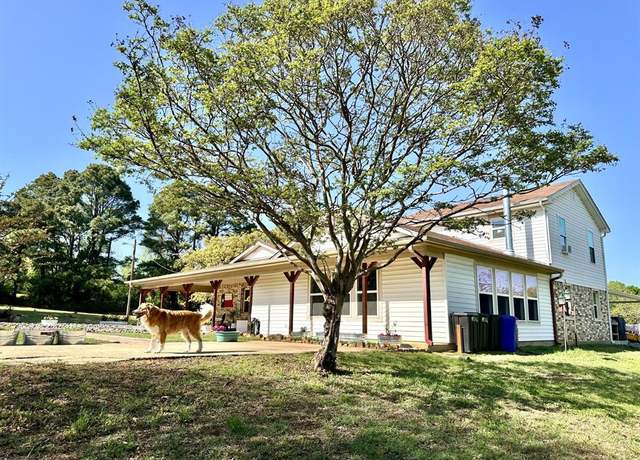 Property at 1309 Shannon Dr, Cleburne, TX 76031, 4 beds, 3 baths