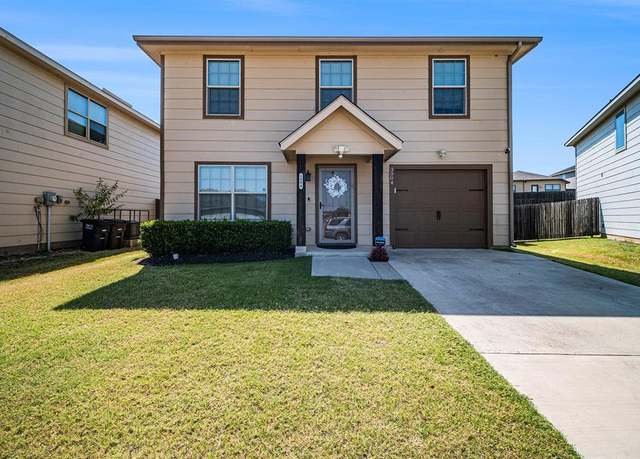 Property at 3004 Yuma Dr, Fort Worth, TX 76119, 2 beds, 2.5 baths