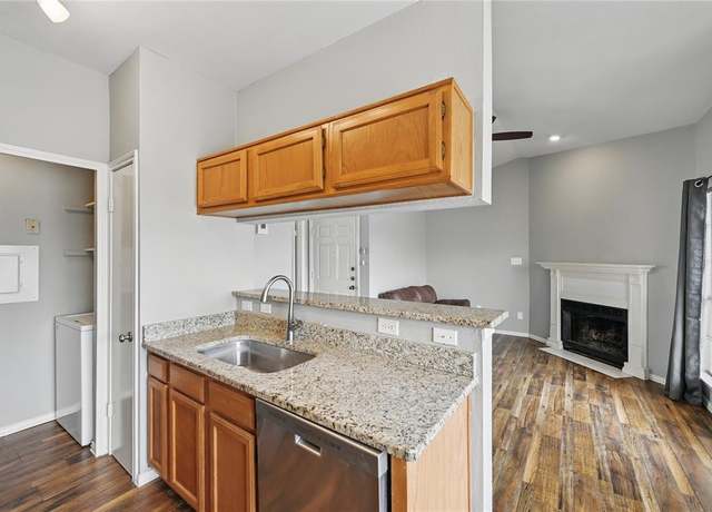 Property at 4115 Esters Rd #706, Irving, TX 75038, 1 bed, 1 bath